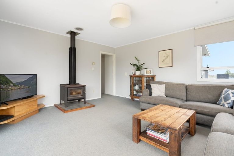 Photo of property in 438 Pukehina Parade, Pukehina, Te Puke, 3189