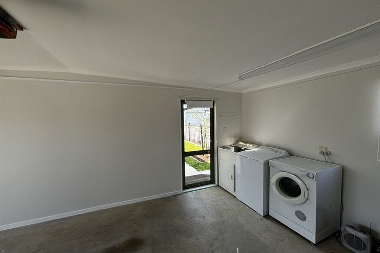 Photo of property in 2/219 Mangorei Road, Merrilands, New Plymouth, 4312