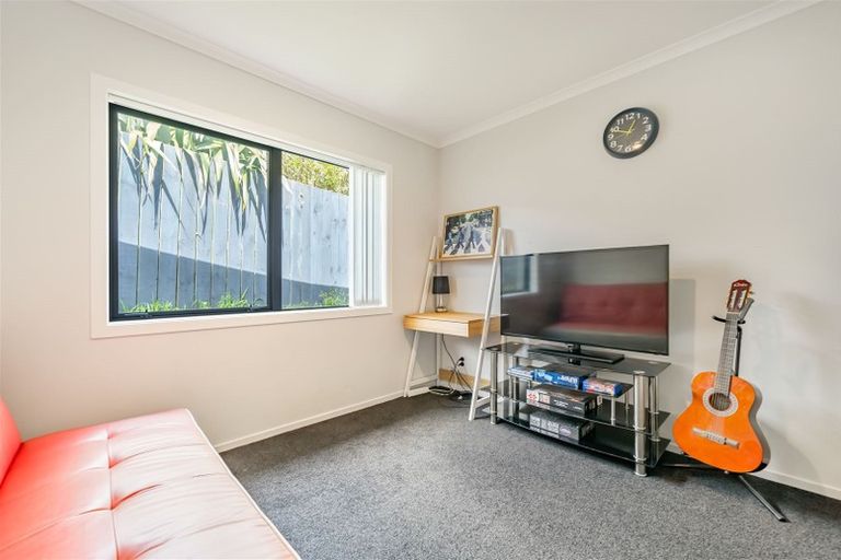 Photo of property in 85 Farmer Crescent, Taita, Lower Hutt, 5011