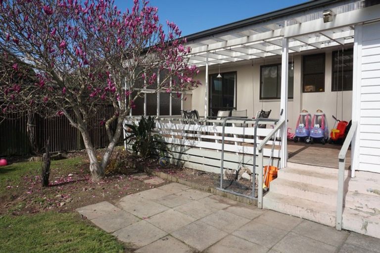 Photo of property in 52 Trafalgar Street, Levin, 5510