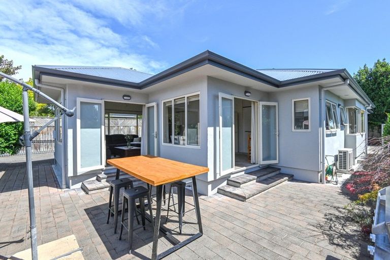 Photo of property in 19a Guthrie Road, Havelock North, 4130