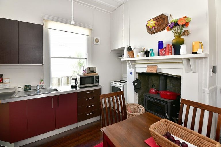 Photo of property in 4 Stewart Street, Helensville, 0800