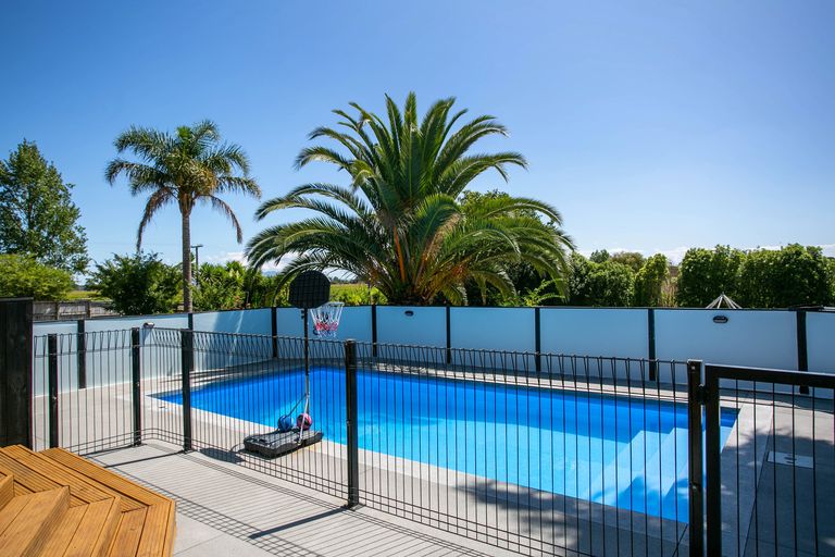 Photo of property in 22 Reynolds Road, Rotoorangi, Cambridge, 3495