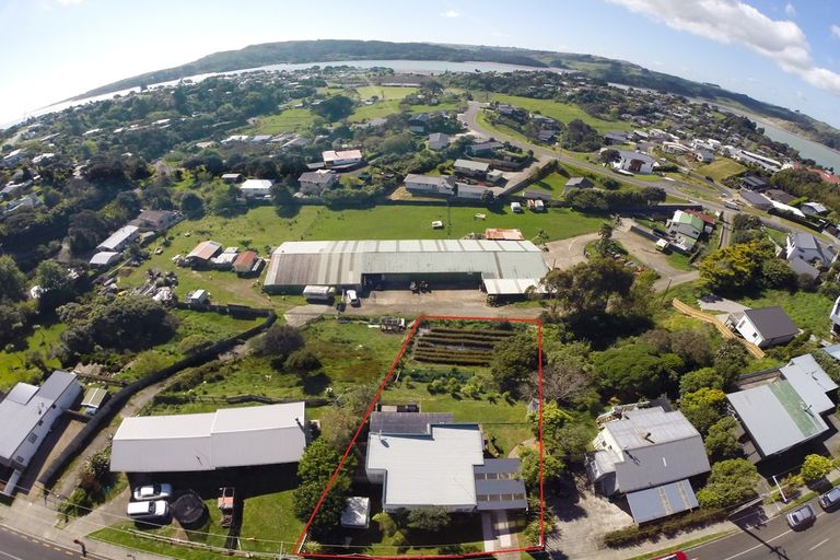 Photo of property in 9 Manukau Road, Raglan, 3225