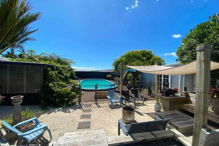 Photo of property in 22 Takiroa Street, Urenui, 4375