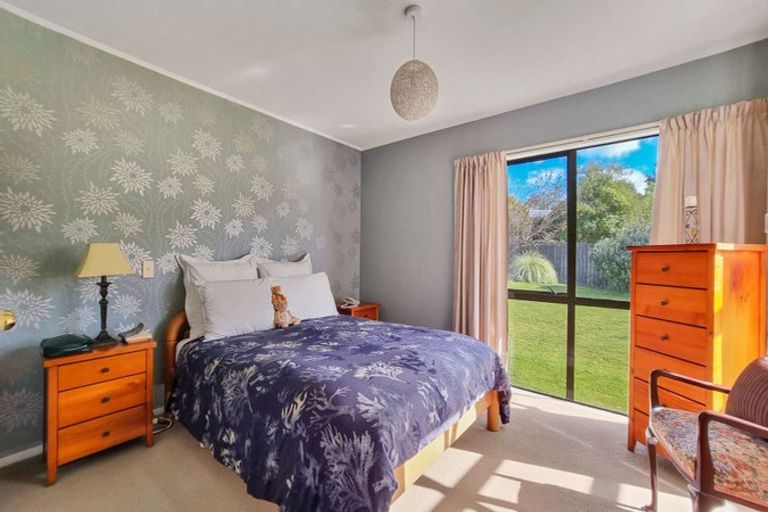 Photo of property in 14 Elmslie Place, Owhata, Rotorua, 3010