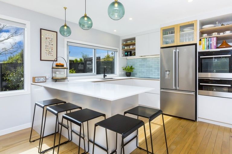 Photo of property in 2 Hobbit Lane, Pinehaven, Upper Hutt, 5371