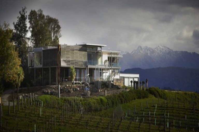 Photo of property in 32 School Road, Mahana, Upper Moutere, 7173