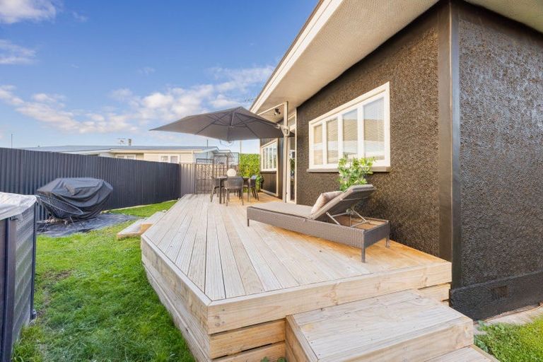 Photo of property in 7a-b Jull Crescent, Waipukurau, 4200