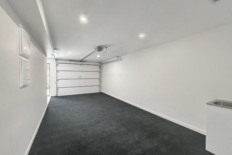 Photo of property in 8/28 Ludlow Terrace, Totara Vale, Auckland, 0627