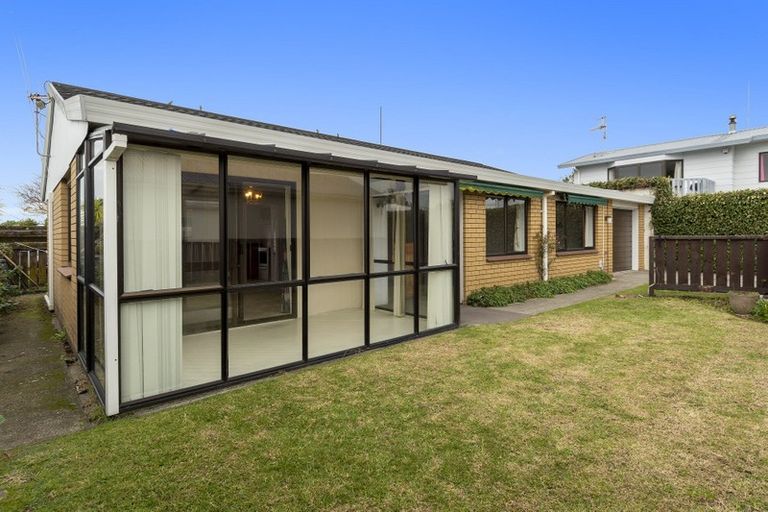 Photo of property in 8b Short Street, Otumoetai, Tauranga, 3110