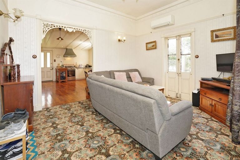 Photo of property in 1 Knighton Road, Hillcrest, Hamilton, 3216