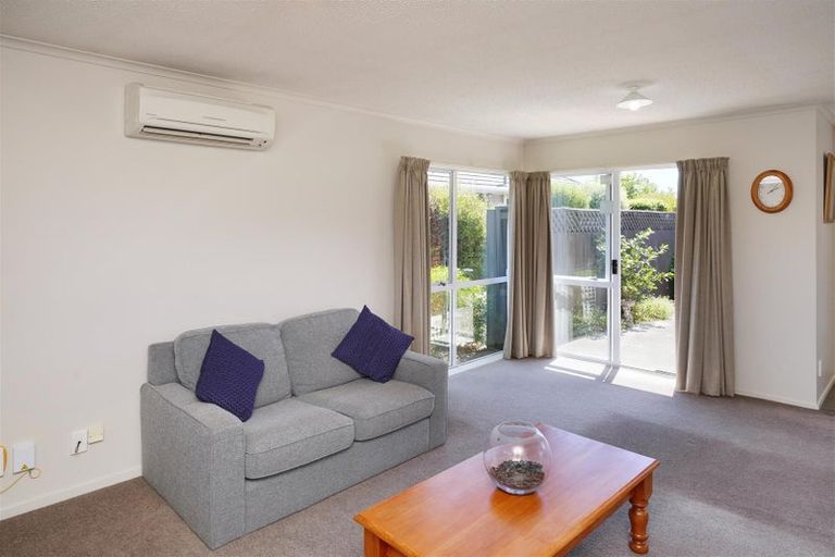Photo of property in 46b Daniels Road, Redwood, Christchurch, 8051