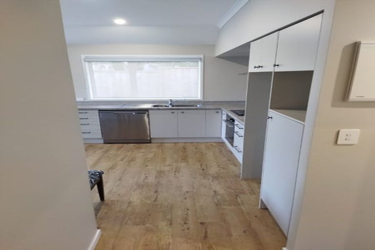 Photo of property in 18b Otanerua Road, Hatfields Beach, Orewa, 0931