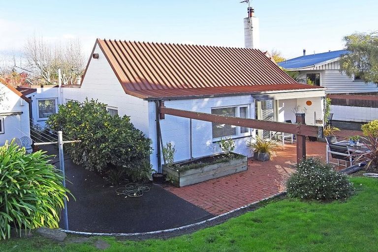 Photo of property in 17 Queen Alexandra Street, Lansdowne, Masterton, 5810