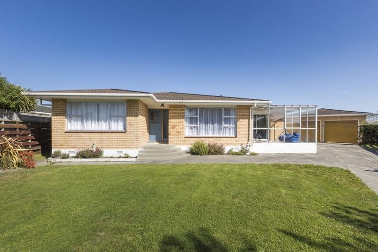 Photo of property in 8 Wedgwood Grove, Highbury, Palmerston North, 4412