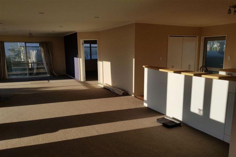 Photo of property in 3 South Crescent, Amberley, 7481