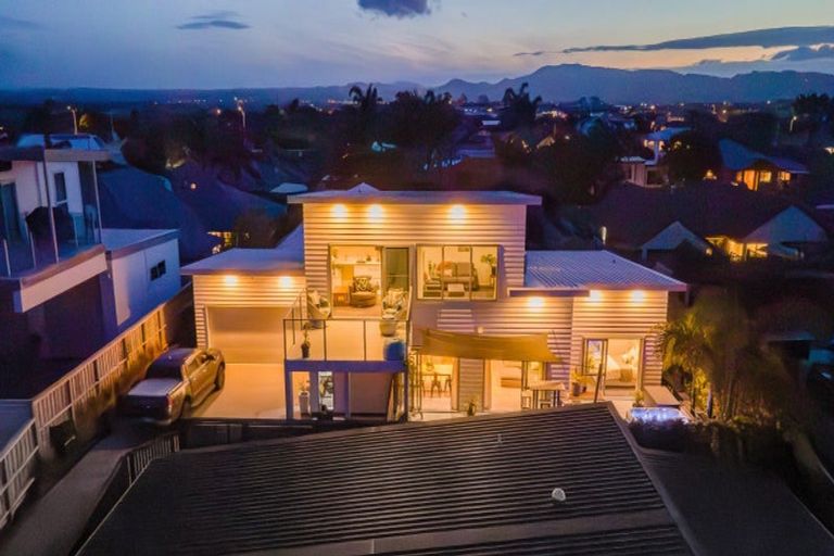 Photo of property in 1330b Papamoa Beach Road, Papamoa Beach, Papamoa, 3118