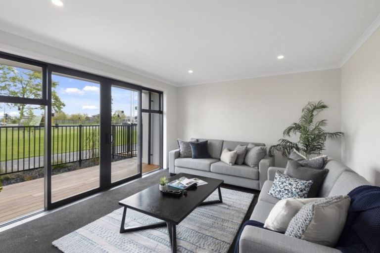 Photo of property in 17 Holmes Hanover Lane, Halswell, Christchurch, 8025