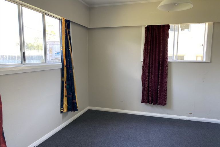 Photo of property in 1/11 Totara Street, Trentham, Upper Hutt, 5018