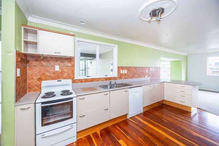 Photo of property in 27 Fuchsia Avenue, Pukete, Hamilton, 3200