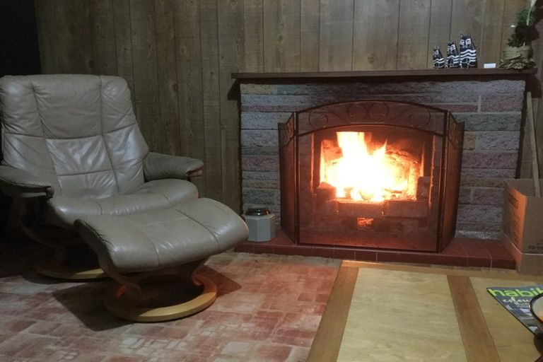 Photo of property in 6 Hilltop Avenue, Morningside, Whangarei, 0110