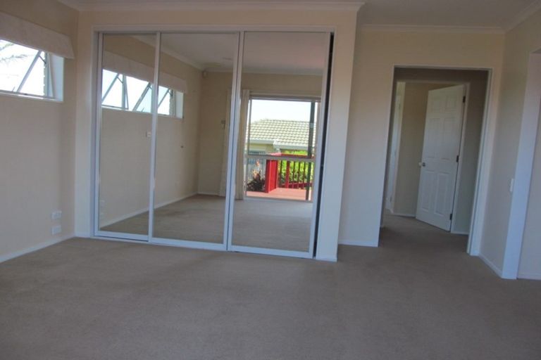 Photo of property in 11 Kath Hopper Drive, Orewa, 0931