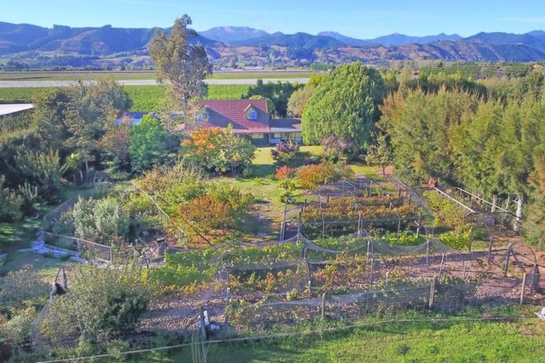 Photo of property in 70 Edens Road, Hope, Richmond, 7081