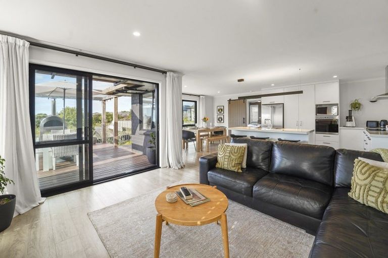 Photo of property in 6 Pataki Place, Omokoroa, 3114