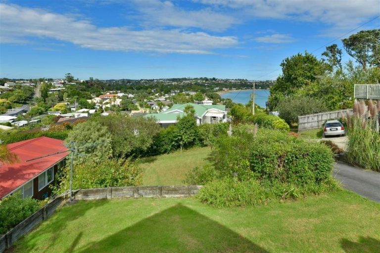 Photo of property in 22 Tindalls Bay Road, Tindalls Beach, Whangaparaoa, 0930
