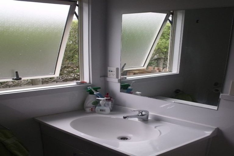 Photo of property in 16 Abbot Avenue, Waipawa, 4210