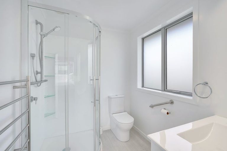 Photo of property in 1/4 Bostonkip Crescent, Fitzroy, Hamilton, 3282