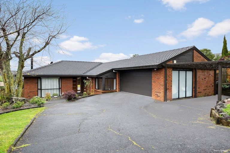 Photo of property in 15 Orangewood Drive, Northpark, Auckland, 2013