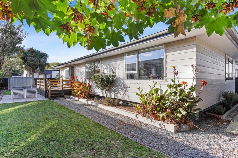 Photo of property in 2/22 Mathesons Road, Phillipstown, Christchurch, 8011