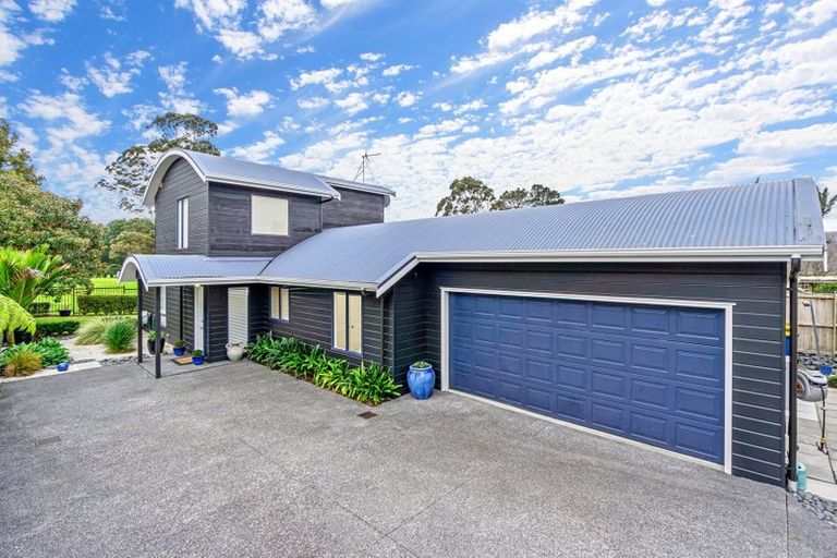 Photo of property in 12 Fearnley Grove, Albany, Auckland, 0632