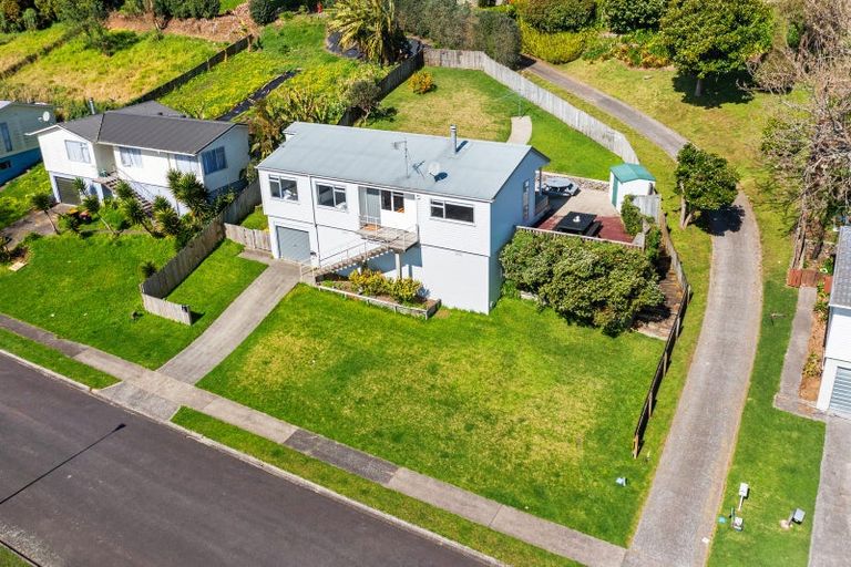 Photo of property in 41 Dingadee Street, Welcome Bay, Tauranga, 3112