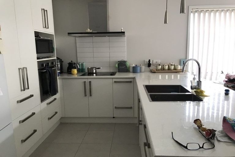 Photo of property in 15 Captain Mitchell Drive, Opaheke, Papakura, 2113