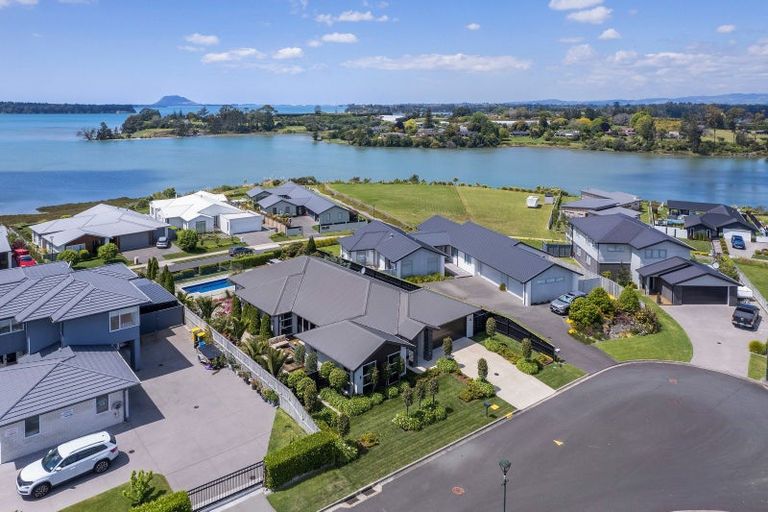 Photo of property in 9 Wairere Rise, Omokoroa, 3114