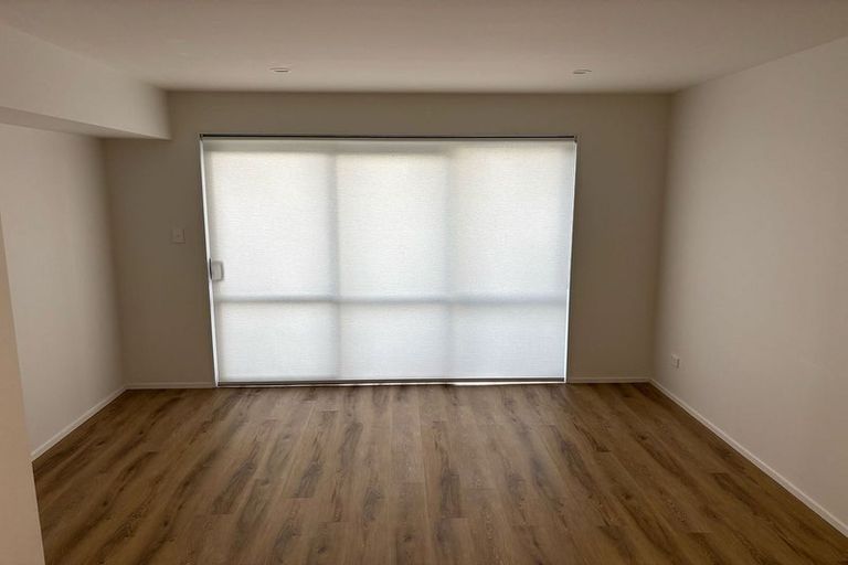 Photo of property in 7/25 Vodanovich Road, Te Atatu South, Auckland, 0610