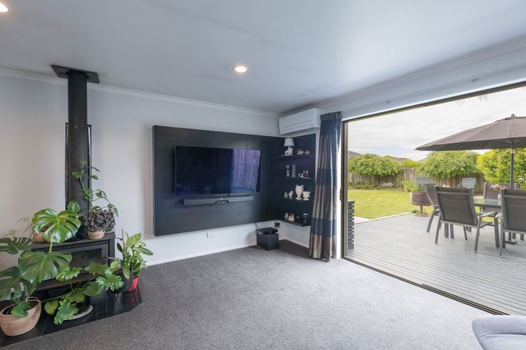 Photo of property in 35 Covent Drive, Stoke, Nelson, 7011