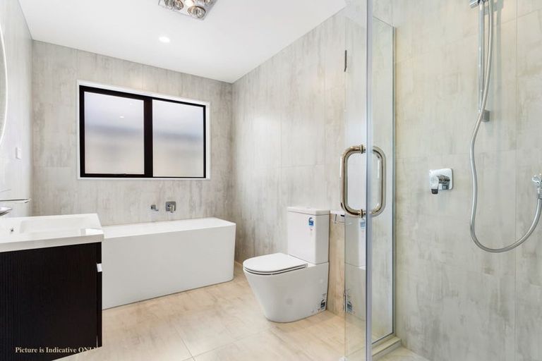 Photo of property in 5 Babos Avenue, Kumeu, 0810