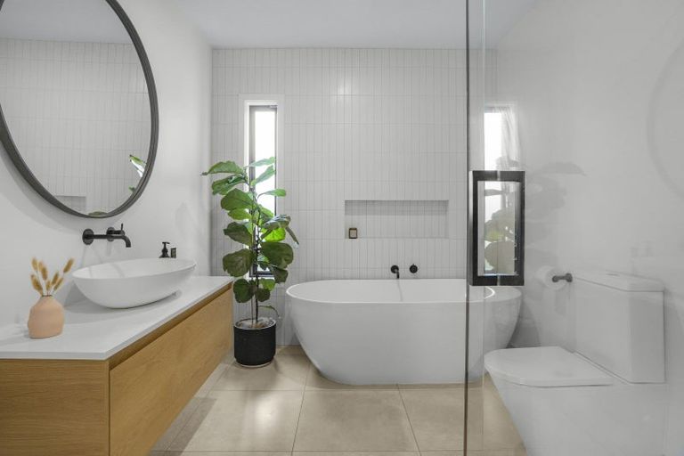 Photo of property in 5 Matai Grove, Greytown, 5712