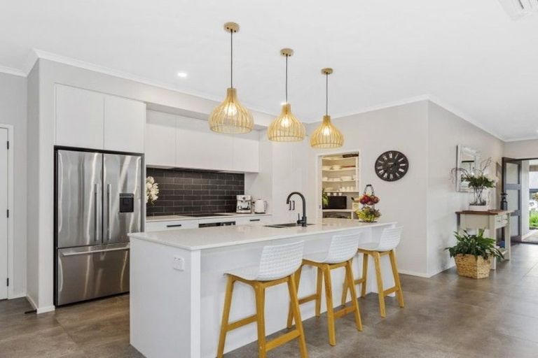 Photo of property in 8 Litsea Way, Papamoa Beach, Papamoa, 3118