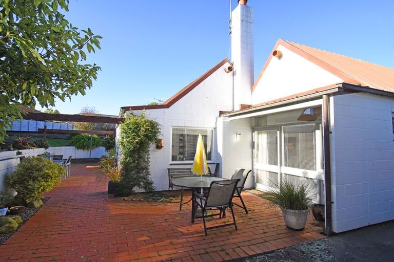 Photo of property in 17 Queen Alexandra Street, Lansdowne, Masterton, 5810