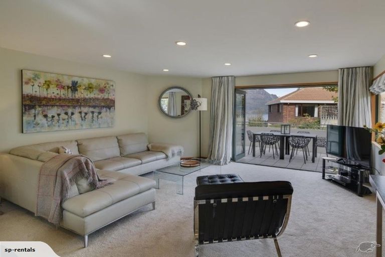 Photo of property in 10a Salmond Place, Queenstown, 9300