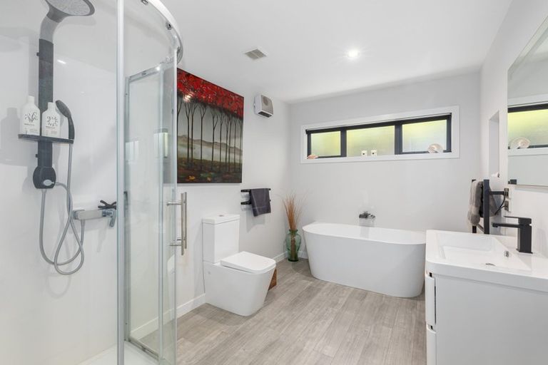 Photo of property in 154 Endeavour Drive, Whitby, Porirua, 5024