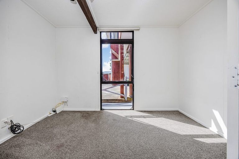 Photo of property in 57 Highland Park Drive, Highland Park, Auckland, 2010