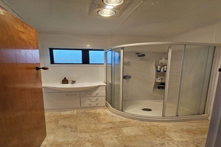 Photo of property in 10 Truby King Street, Merrilands, New Plymouth, 4312