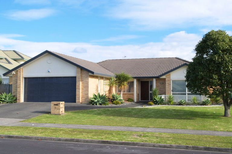 Photo of property in 5 Ambleside Drive, Northpark, Auckland, 2013