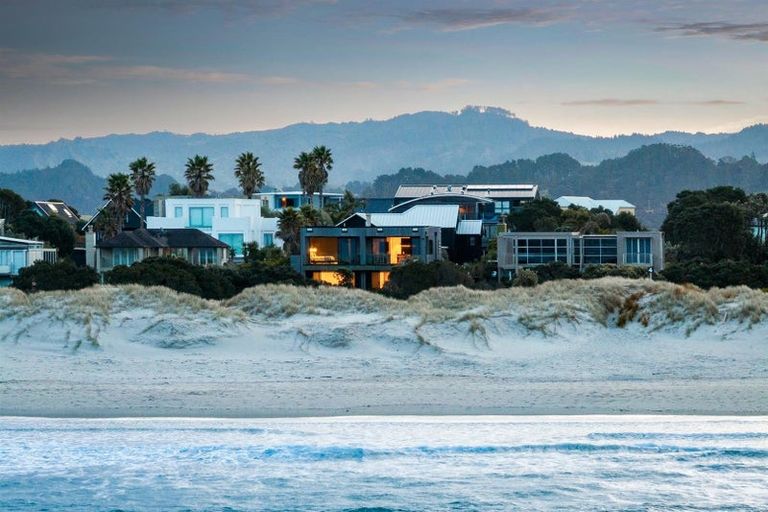 Photo of property in 8 Lagoon Way, Omaha, 0986